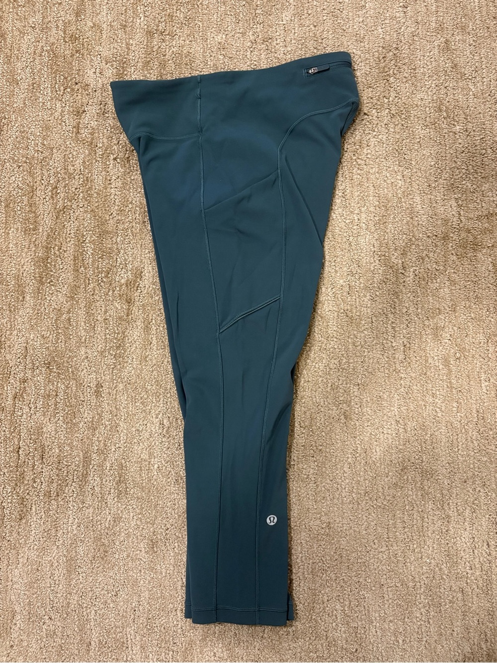 Lululemon Fast and Free 25” cropped leggings